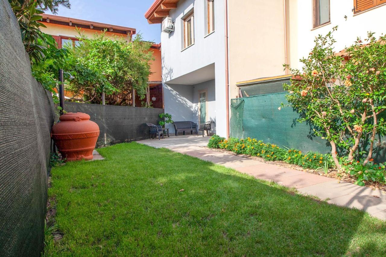 Domek Villa A 100Mt Dalla Spiaggia Capoterra Exterior photo